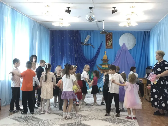 191-Парад выпускников 2024 (1)