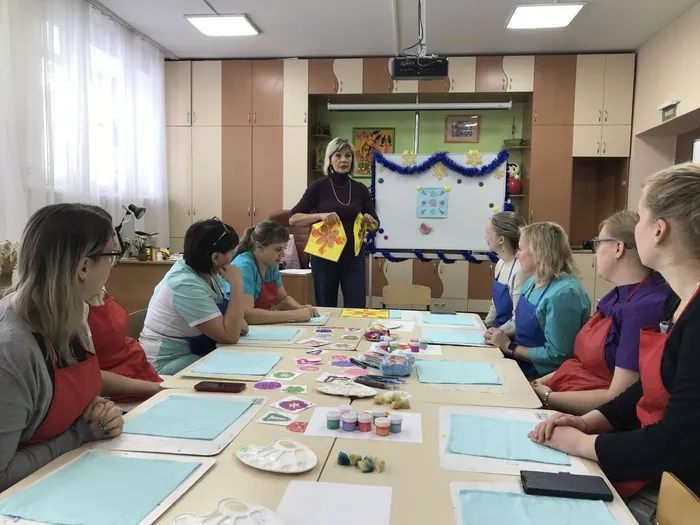 51-мастер-класс для родителей по батику Зимняя салфетка (5)