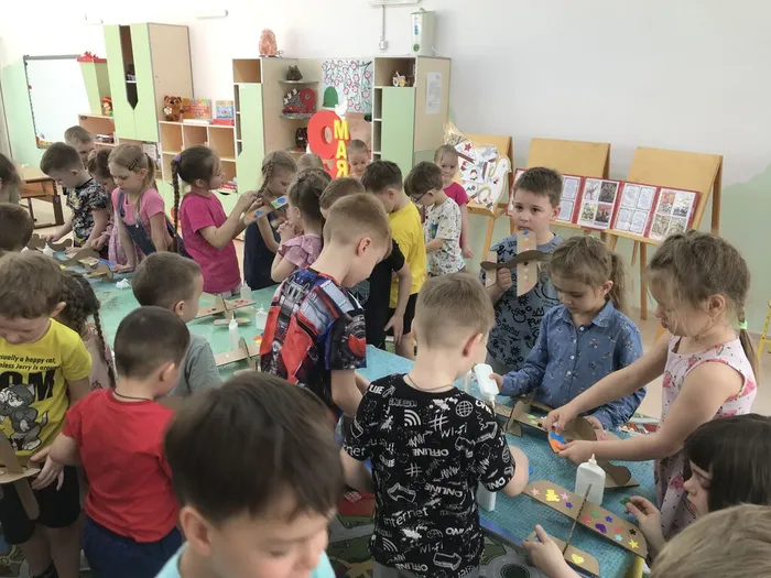 51-картонная мастерская-самолет ВОВ (2)