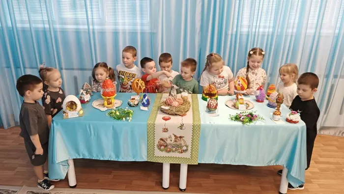 51-дети ср гр на выставке