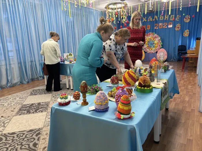 51-родители на выставке