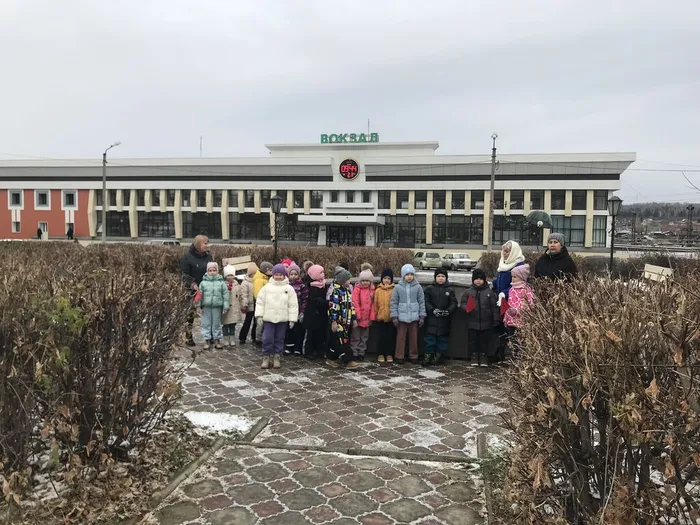 51-экскурсия на ЖД вокзал (2)